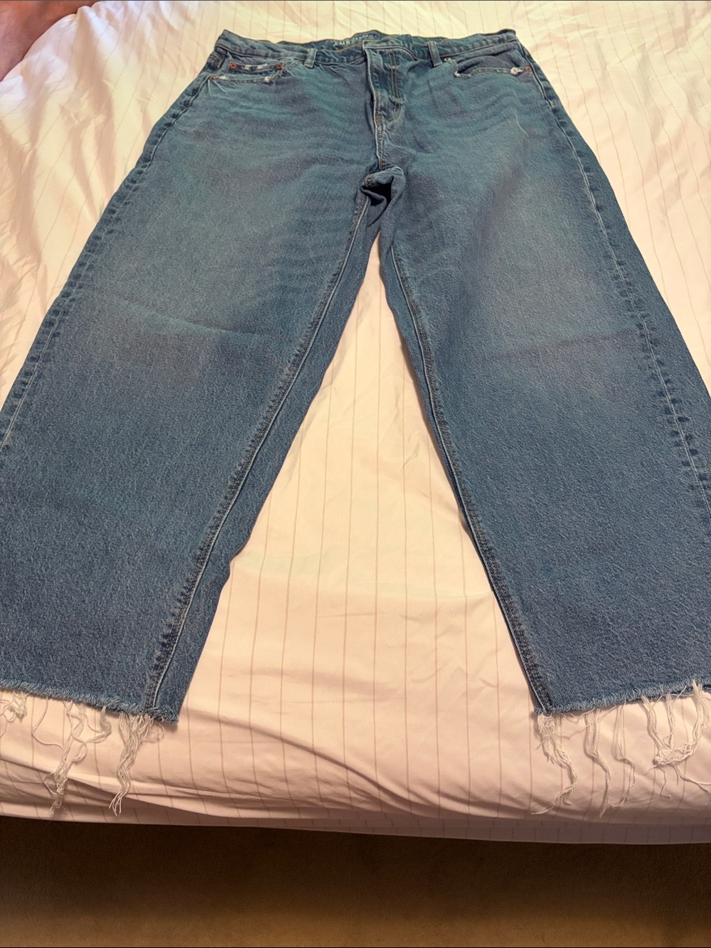 AE Barrel jeans